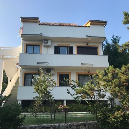 Apartments Lena Башка Экстерьер фото